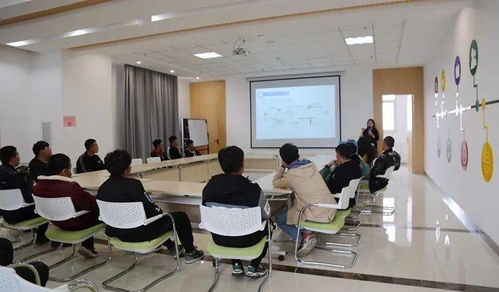 朋友式教學(xué)，親人般關(guān)懷——和林格爾新區(qū)軟件與信息服務(wù)專業(yè)認(rèn)知實(shí)習(xí)側(cè)記